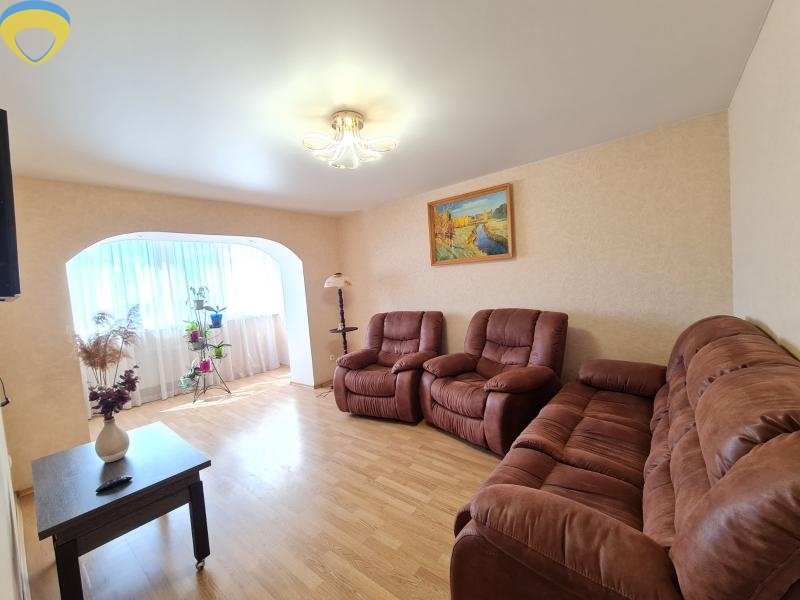 продажа трехкомнатной квартиры номер A-173483 в Приморском районе, фото номер 8